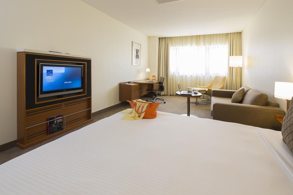 Novotel Canberra Camberra Exterior foto